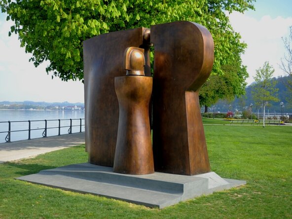Skulptur am Hafen Bregenz